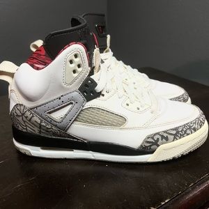 Nike Air Jordan Spizike White Cement Gray Red Black Sz 5Y 317321-101